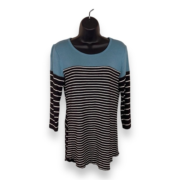 XS MAURICES TEAL BLUE BLACK WHITE STRIPED TOP 3/4 SLEEVE STRETCH - Picture 1 of 10